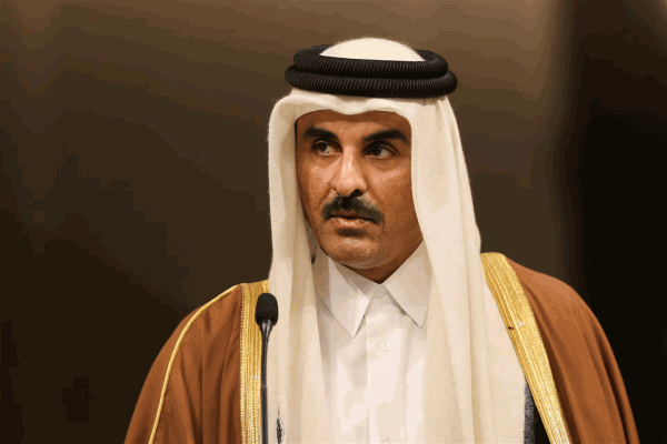 أمير قطر تمسكنا بالحلول السلمية لا يعني التهاون في الدفاع عن بلدنا أمير قطر تمسكنا بالحلول السلمية لا يعني التهاون في الدفاع عن بلدنا