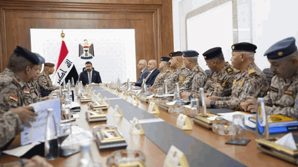 الحكومة العراقية لرفع الجاهزية القتالية إلى أعلى المستويات الحكومة العراقية لرفع الجاهزية القتالية إلى أعلى المستويات