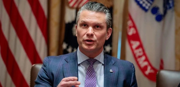 وزير الدفاع الأميركي يربط الهجرة إلى أوروبا بـ غزو أيديولوجي وزير الدفاع الأميركي يربط الهجرة إلى أوروبا بـ غزو أيديولوجي