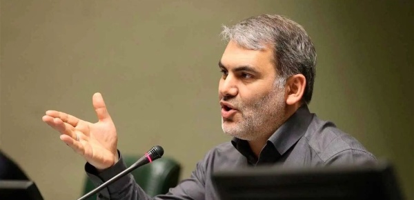 برلماني إيراني الحصار البحري يسبب عجز ا في الموازنة برلماني إيراني الحصار البحري يسبب عجز ا في الموازنة