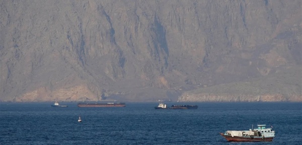 قبل توقيع الاتفاق بين طهران وواشنطن ناقلات نفط إيرانية عبرت منطقة الحصار الأميركي قبل توقيع الاتفاق بين طهران وواشنطن ناقلات نفط إيرانية عبرت منطقة الحصار الأميركي