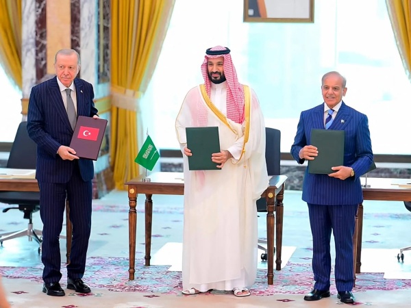 تحالف مكة من التعهد إلى الردع الملموس تحالف مكة من التعهد إلى الردع الملموس