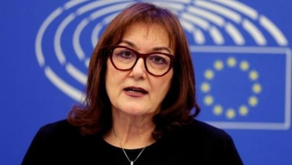 مسؤولة أوربية تشيد بتعاون المغرب بعد اتصال مع بوريطة بشأن أزمة سبتة مسؤولة أوربية تشيد بتعاون المغرب بعد اتصال مع بوريطة بشأن أزمة سبتة