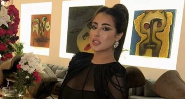 توقيف مؤثرة بعدما حاولت مغادرة أرض الوطن بعد بثها فيديو مخل بالحياء توقيف مؤثرة بعدما حاولت مغادرة أرض الوطن بعد بثها فيديو مخل بالحياء
