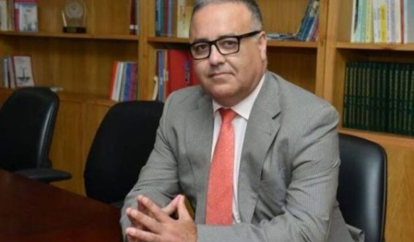 إسبانيا تأتي أيضا من الجنوب