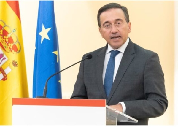 ألباريس يدعي أن بوريطة أبلغه أن تصريحات وزراء مغاربة بشأن سبتة ومليلية لا تمثل الموقف الرسمي للمغرب ألباريس يدعي أن بوريطة أبلغه أن تصريحات وزراء مغاربة بشأن سبتة ومليلية لا تمثل الموقف الرسمي للمغرب