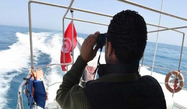 غرق قارب صيد في المهدية خبر عاجل غرق قارب صيد في المهدية خبر عاجل
