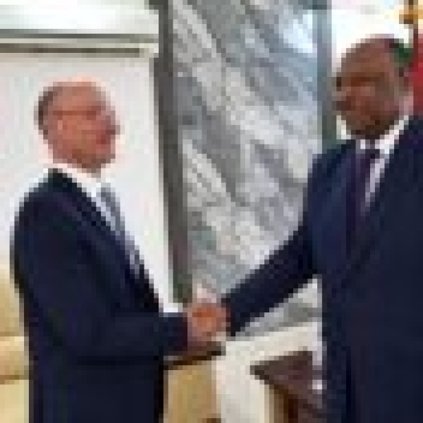 السودان يدعو فرنسا لإعادة فتح السفارة بالخرطوم