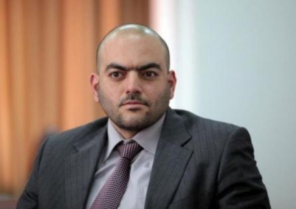 أن نبقى أن نبقى