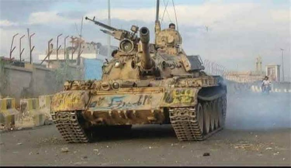 الحاضري يدعو القيادة اليمنية لاتخاذ قرار حاسم وتوحيد الجبهات لبدء معركة التحرير الحاضري يدعو القيادة اليمنية لاتخاذ قرار حاسم وتوحيد الجبهات لبدء معركة التحرير