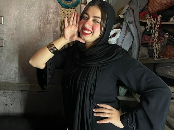 فتاة العباءة هذا ما ينتظر بسمة حجازي بعد القبض عليها بتهمة الانضمام لجماعة إرهابية
