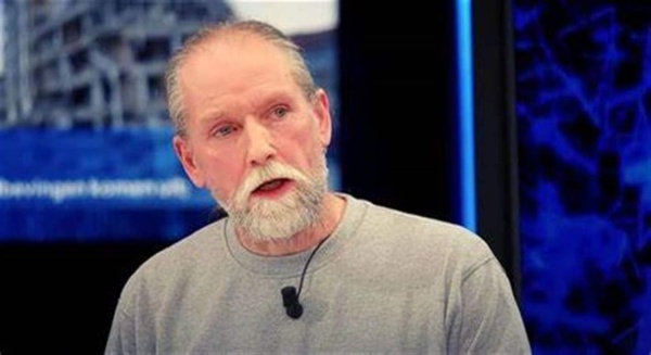 هوغربيتس يحذ ر من زلزال في هذا البلد هوغربيتس يحذ ر من زلزال في هذا البلد