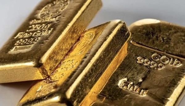 تراجع أسعار الذهب قبيل بيانات الوظائف الأمريكية متجها لخسارة أسبوعية تراجع أسعار الذهب قبيل بيانات الوظائف الأمريكية متجها لخسارة أسبوعية