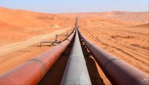 السعودية ترفع تدفقات نفط خط شرق غرب إلى 6 ملايين برميل يومي ا