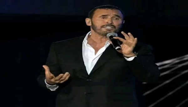 الأهلي يصعق الزمالك ويتوج ببطولة أفريقيا لكرة اليد الأهلي يصعق الزمالك ويتوج ببطولة أفريقيا لكرة اليد