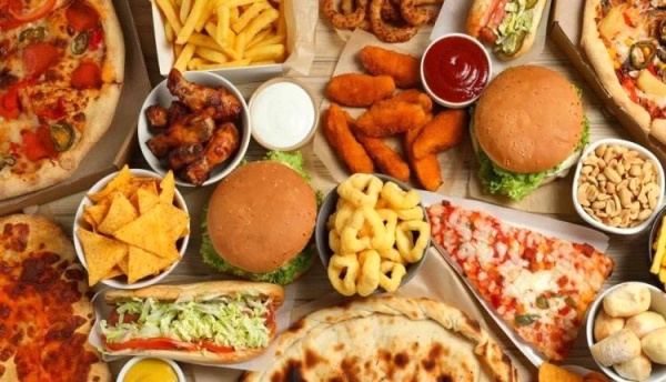 منها السكر 5 أطعمة يجب تجنبها لحماية صحة المعدة منها السكر 5 أطعمة يجب تجنبها لحماية صحة المعدة