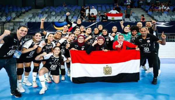 منتخب مصر لناشئات اليد يتأهل إلى نصف نهائي كأس العالم بالفوز على الصين منتخب مصر لناشئات اليد يتأهل إلى نصف نهائي كأس العالم بالفوز على الصين