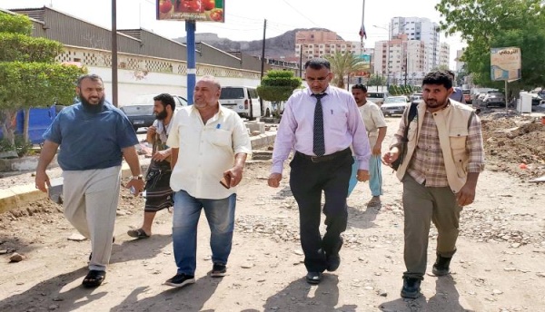 السلطة المحلية بالتواهي توضح أسباب التأخر في مشروع رصف شارع حجيف السلطة المحلية بالتواهي توضح أسباب التأخر في مشروع رصف شارع حجيف