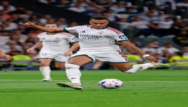 ريال مدريد وتشيلسي ومانشستر يونايتد مواعيد مباريات اليوم الأحد والقنوات الناقلة