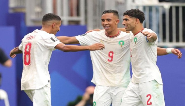 منتخب المغرب يواصل كتابة التاريخ ويتأهل إلى ربع النهائي بعد الفوز على كندا بثلاثية منتخب المغرب يواصل كتابة التاريخ ويتأهل إلى ربع النهائي بعد الفوز على كندا بثلاثية