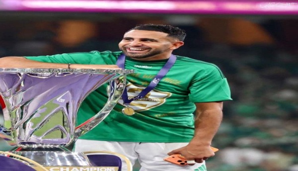 ماجد الفهمي يفجر مفاجأة حول عودة رياض محرز إلى الأهلي السعودي