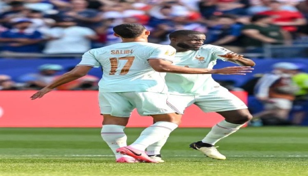 منتخب فرنسا يتعرض لضربة موجعة قبل مواجهة إسبانيا منتخب فرنسا يتعرض لضربة موجعة قبل مواجهة إسبانيا