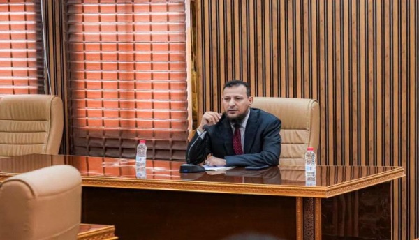 اجتماع في عدن يقف أمام الأوضاع الخدمية والاستعدادات للمنخفض الجوي اجتماع في عدن يقف أمام الأوضاع الخدمية والاستعدادات للمنخفض الجوي