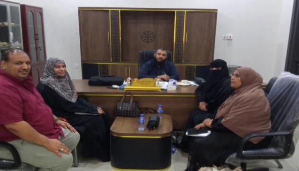 مدير عام التواهي يلتقي ممثلي منظمات المجتمع المدني ويؤكد تعزيز الشراكة مع السلطة المحلية لخدمة المجتمع مدير عام التواهي يلتقي ممثلي منظمات المجتمع المدني ويؤكد تعزيز الشراكة مع السلطة المحلية لخدمة المجتمع