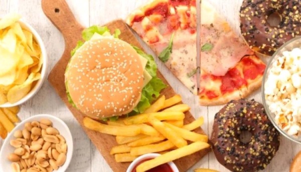 أطعمة تشكل خطورة على القلب تجنبها