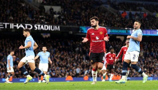 برشلونة وديربي مانشستر والترجي مواعيد مباريات اليوم الأحد والقنوات الناقلة