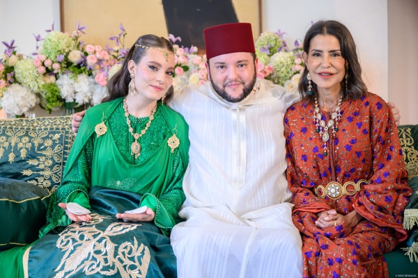 بمباركة من صاحب الجلالة الملك محمد السادس عقد قران مولاي إدريس الفيلالي نجل صاحبة السمو الملكي الأميرة للا مريم بالشابة المصونة أحلام أومحا