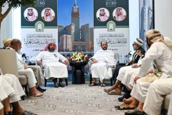 ضغوط سعودية على شيخ سلفي لخرط جماعته بحرب اليمن