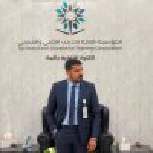 المهندس حسام اليوبي عميد ا للكلية التقنية بالعلا