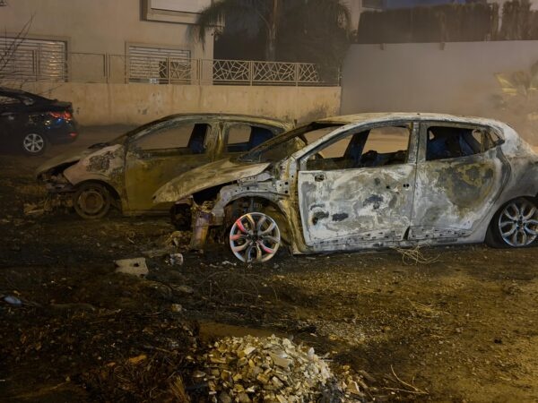 حريق مهول في بني ملال يتسبب في احتراق ثلاث سيارات