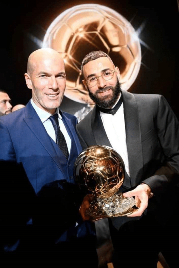 كم لاعبا من أصول عربية حصد الكرة الذهبية نجم جديد قد يكتب التاريخ اليوم كم لاعبا من أصول عربية حصد الكرة الذهبية نجم جديد قد يكتب التاريخ اليوم