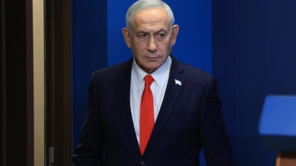 إسرائيل تنتظر الضوء الأخضر من واشنطن لإخراج الفلسطينيين من غزة ونتانياهو يؤكد لن ننسحب من القطاع إسرائيل تنتظر الضوء الأخضر من واشنطن لإخراج الفلسطينيين من غزة ونتانياهو يؤكد لن ننسحب من القطاع