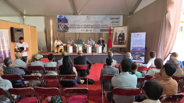 الثقافة المغربية أفقا للتفكير موضوع ندوة فكرية على هامش المعرض الجهوي للكتاب بأزيلال الثقافة المغربية أفقا للتفكير موضوع ندوة فكرية على هامش المعرض الجهوي للكتاب بأزيلال
