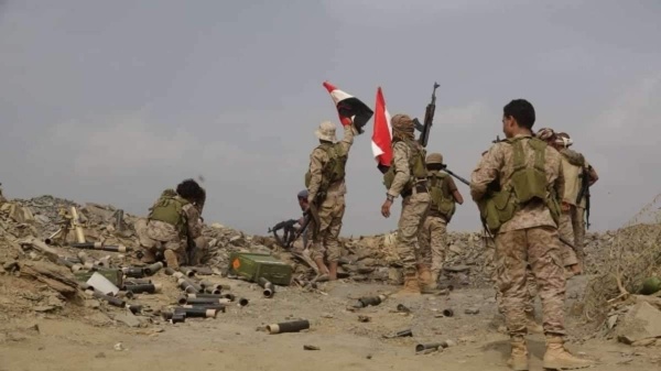 تجدد الاشتباكات في تعز والجيش يستهدف مواقع حوثية غرب وجنوب المحافظة