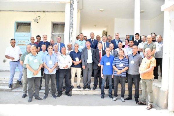 وزير التربية يتفق د مراكز إصلاح الباكالوريا والتجميع بسليانة وزير التربية يتفق د مراكز إصلاح الباكالوريا والتجميع بسليانة