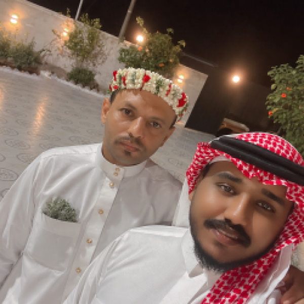 الشاب ملفي الشعفي يعقد قرانه وسط أهله ومحبيه الشاب ملفي الشعفي يعقد قرانه وسط أهله ومحبيه