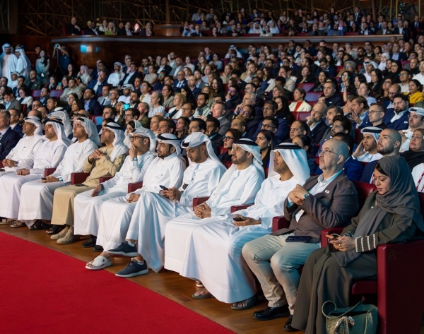 الاقتصاد والسياحة بدبي تستعرض مع الشركاء مبادرات التعاون والتوج هات المستقبلية