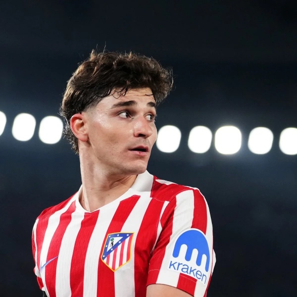 أتلتيكو يصدم ريال مدريد برفضه عرض الـ 150 مليون يورو لضم ألفاريز أتلتيكو يصدم ريال مدريد برفضه عرض الـ 150 مليون يورو لضم ألفاريز