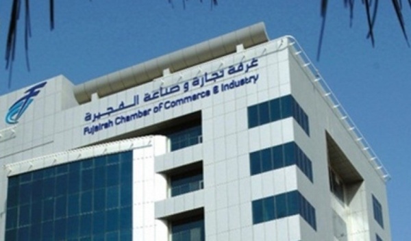 غرفة الفجيرة تطلق برنامج رواد لتأهيل الشباب الإماراتي في ريادة الأعمال غرفة الفجيرة تطلق برنامج رواد لتأهيل الشباب الإماراتي في ريادة الأعمال