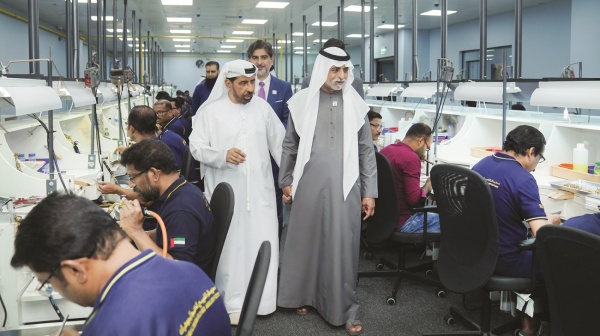 نهيان بن مبارك القطاع الصناعي شريك أساسي في دعم الاقتصاد الوطني نهيان بن مبارك القطاع الصناعي شريك أساسي في دعم الاقتصاد الوطني
