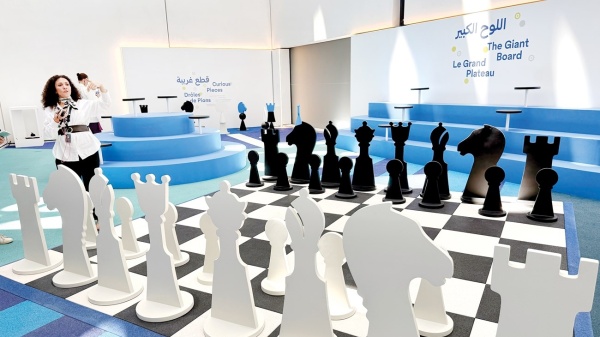 اللوفر أبوظبي يستعرض التجارب الإنسانية عبر الألعاب اللوحية اللوفر أبوظبي يستعرض التجارب الإنسانية عبر الألعاب اللوحية