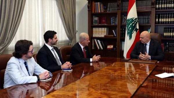 أميركا ولبنان يحض ران لجولة مقبلة من المفاوضات مع إسرائيل