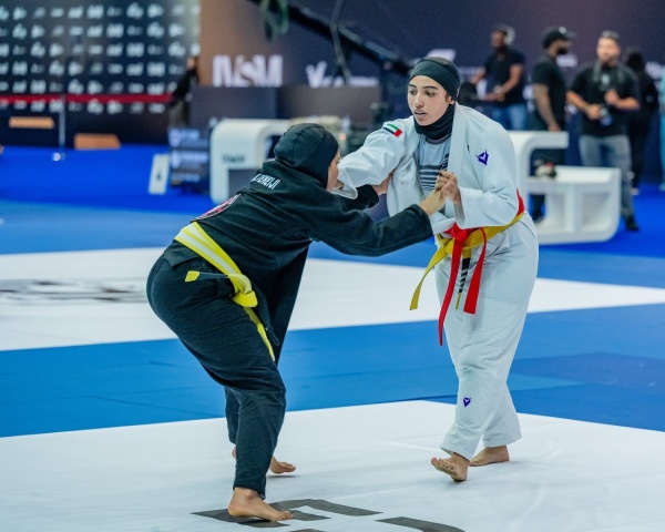 بطولة آسيا القارية للجوجيتسو تجسد نجاح مسيرة تمكين المرأة الإماراتية رياضيا