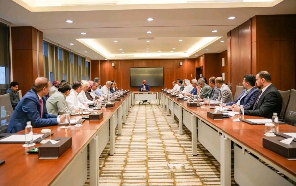 الوفد الجنوبي يؤكد وحدة الموقف في مواجهة التهديد الحوثي الإرهابي ويتمسك بحقوق وتطلعات شعب الجنوب الوفد الجنوبي يؤكد وحدة الموقف في مواجهة التهديد الحوثي الإرهابي ويتمسك بحقوق وتطلعات شعب الجنوب