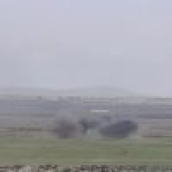 عقب توغ ل بري وتفتيش للمنازل قوات الاحتلال الإسرائيلي تقصف ريف القنيطرة جنوب سوريا عقب توغ ل بري وتفتيش للمنازل قوات الاحتلال الإسرائيلي تقصف ريف القنيطرة جنوب سوريا