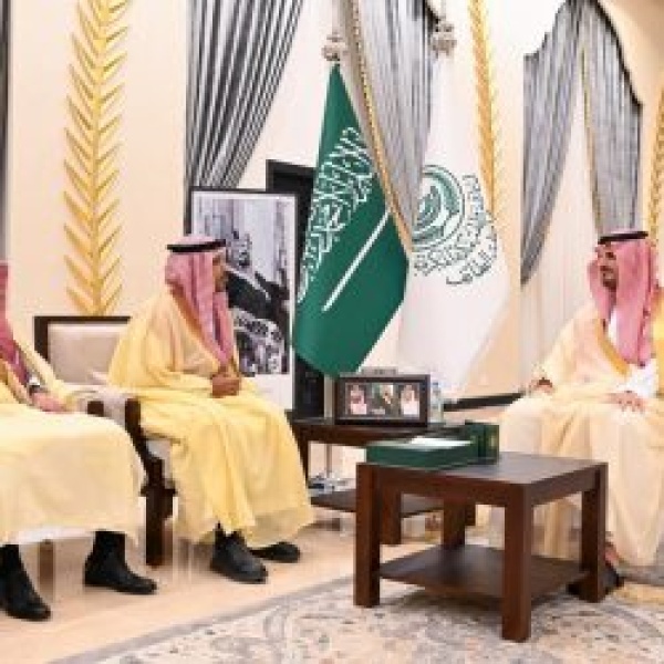 محافظ الطائف يستقبل المدير العام للتدريب التقني والمهني بمنطقة مكة المكرمة